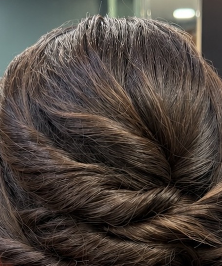 Detalle de la trenza de un recogido terminado